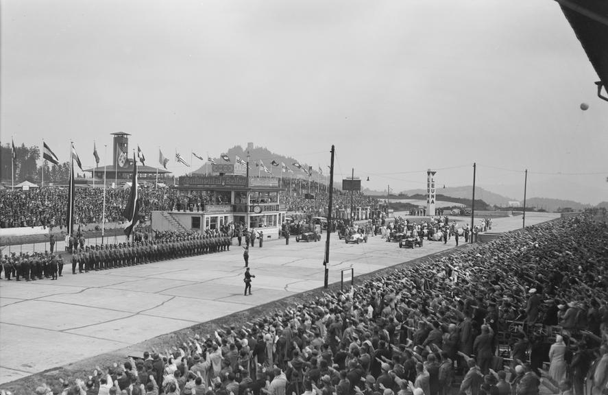 Crowd gives Hitler salute at the Nurburgring