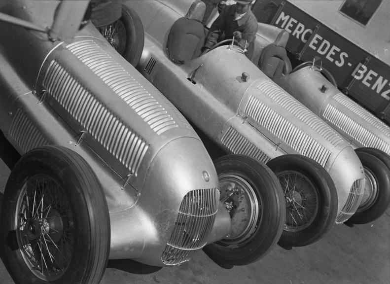 Mercedes-Benz racing cars