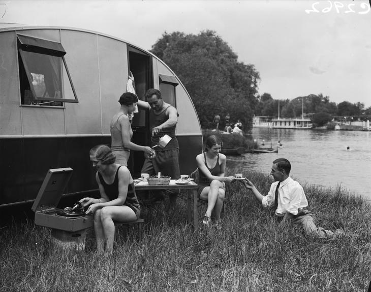 Bathing girls at Chertsey