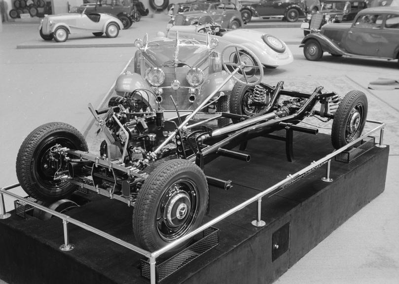 Exposed chassis of a Mercedes-Benz car