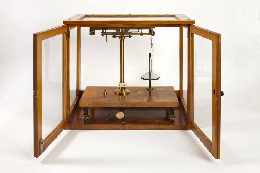 Thermo-Gravimetric Balance