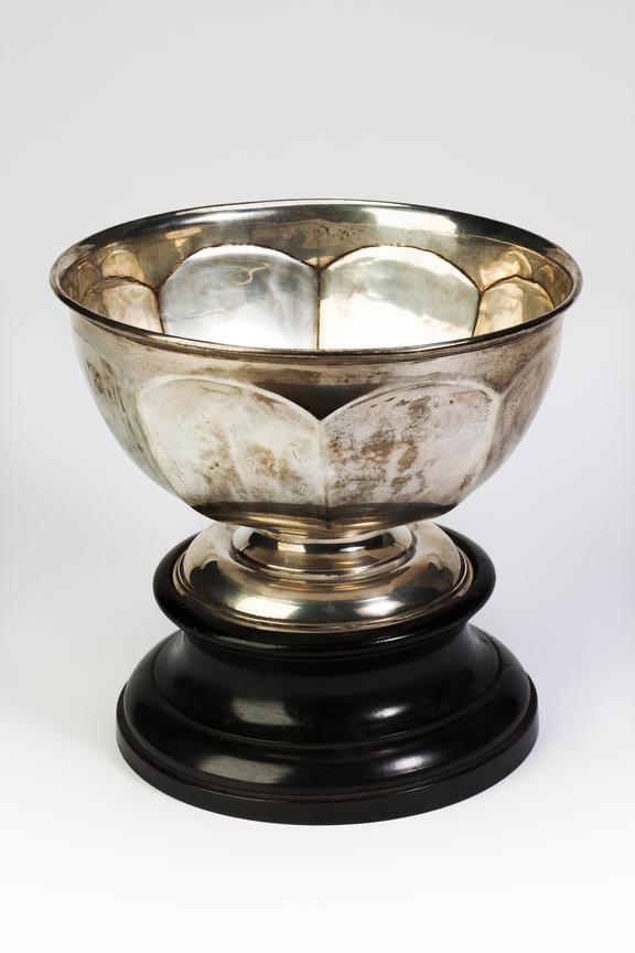 Silver bowl cycling trophy, won by Wilf Higgins.