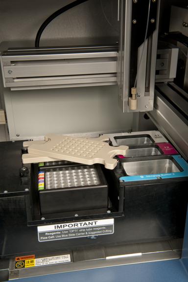 SoLiD sequencer shell and parts