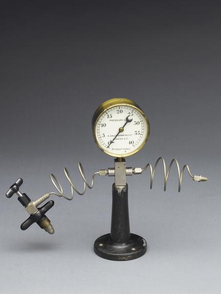 Pressure gauge used with Berthelot-Mahler Bomb Calorimeter