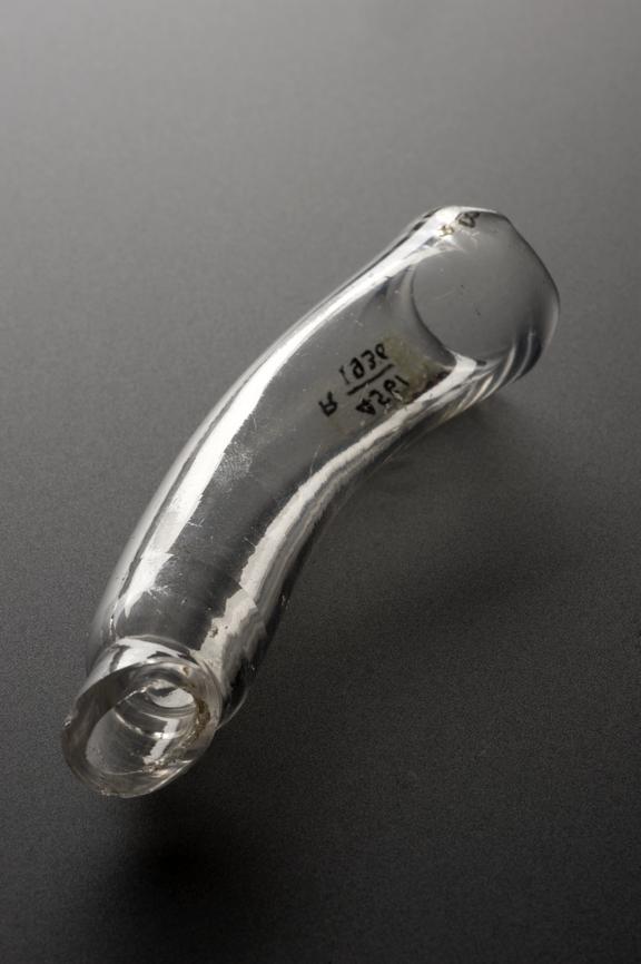 Glass leech tube, English, 1801-1900