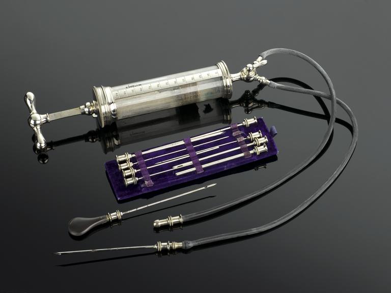 Dieulafoyi aspirator, in case, English, 1870-1930