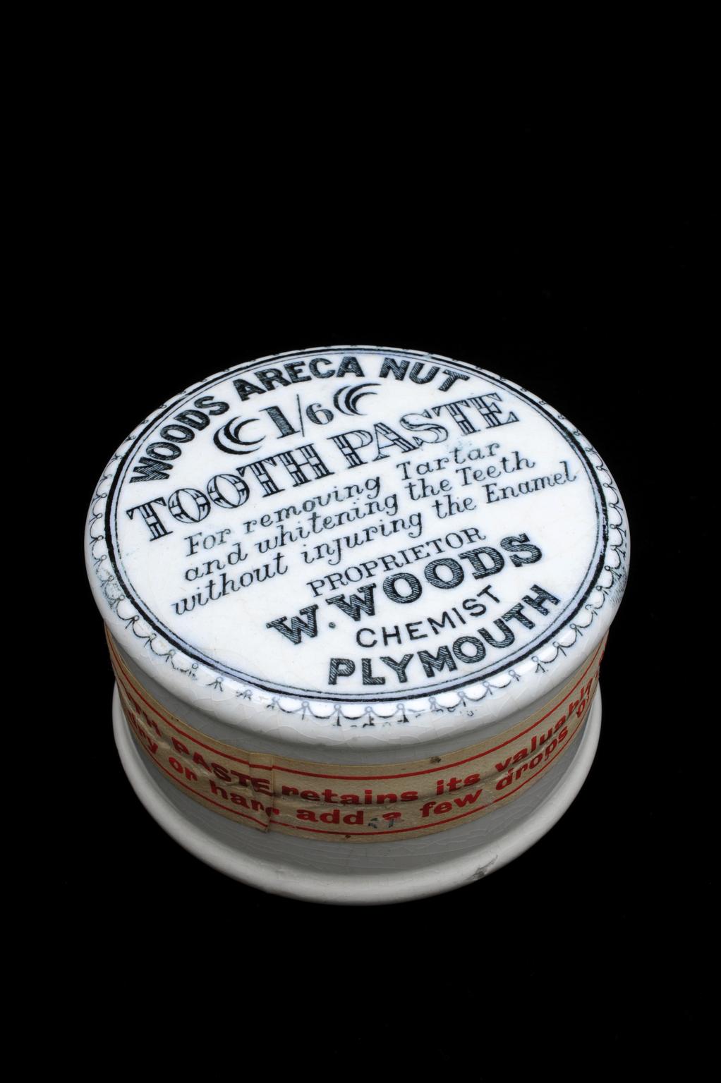 Toothpaste pot, England, 1901-1930 | Science Museum Group Collection