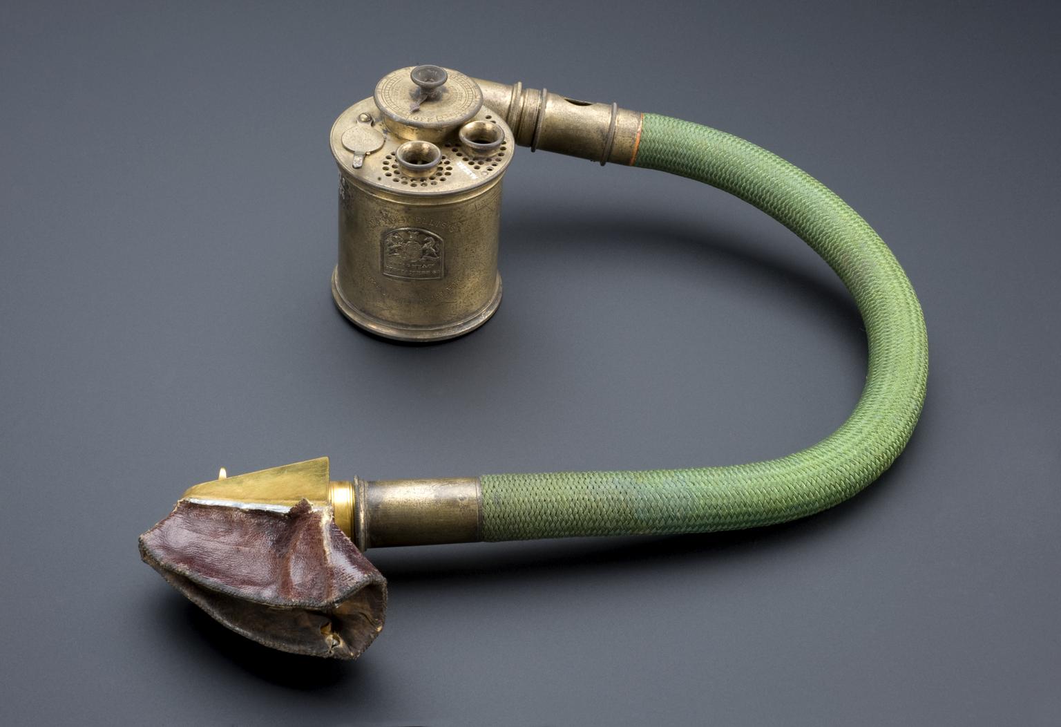 Ellis-type compound inhaler | Science Museum Group Collection