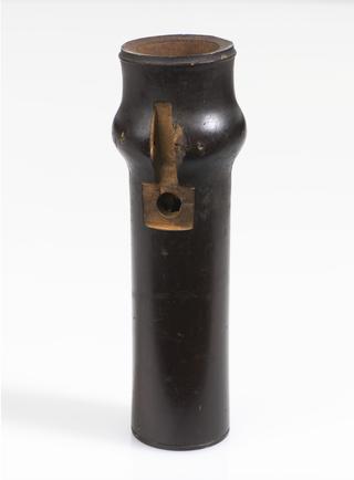 Flute foot-joint, with slot cut for flute key