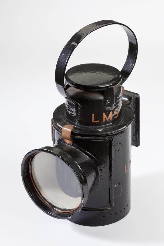 Lamp Inral Signalling Railway signal lamp | Science Museum Group Collection