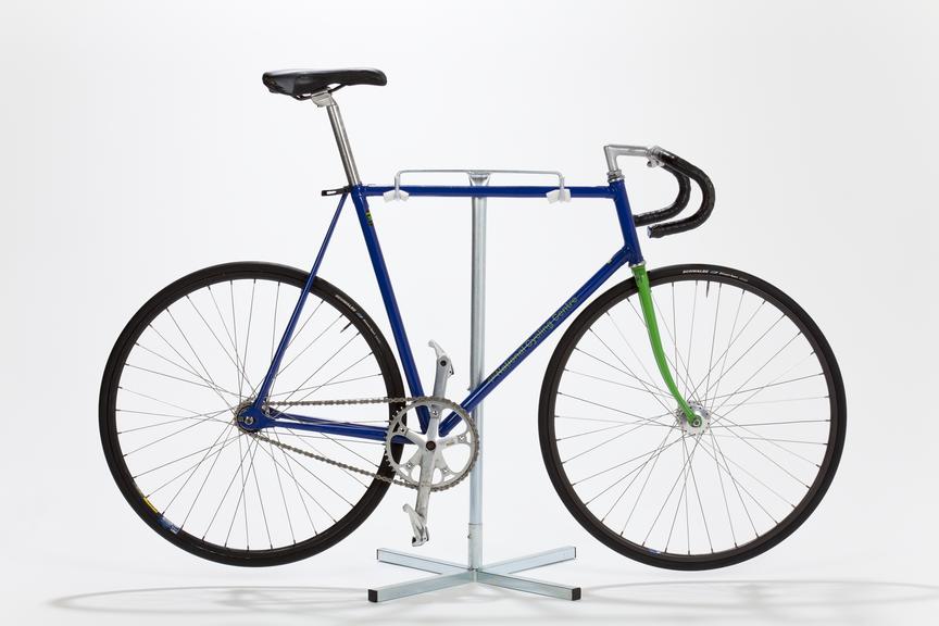 Peugeot outlet track bike