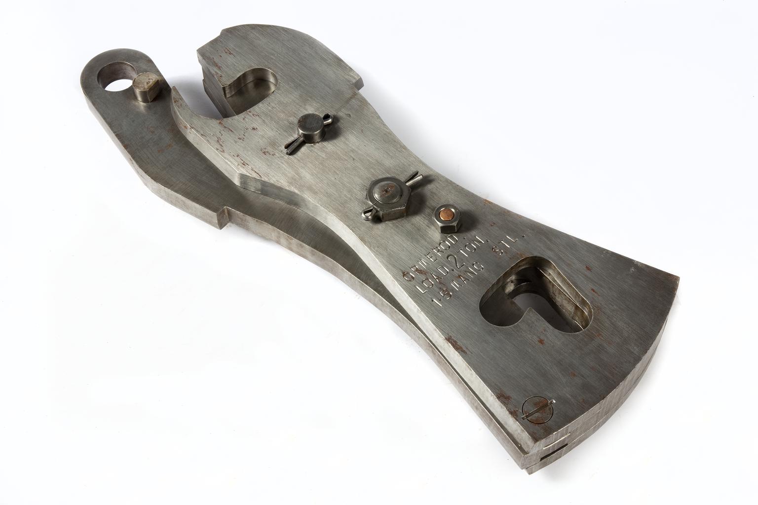 Coal mining self detaching hook | Science Museum Group Collection
