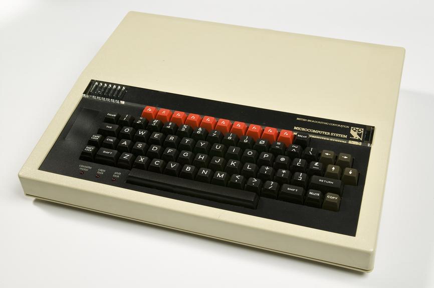 medium_cd0614_009_100305_2009_46_bbc_b_microcomputer.jpg