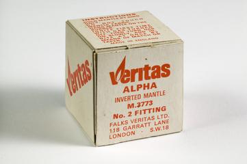 'Veritas' gas mantle box