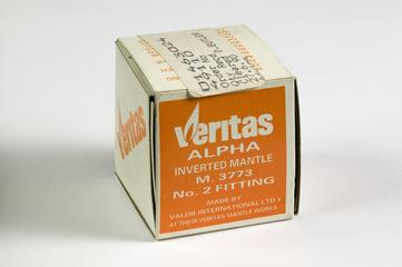 'Veritas' gas mantle box