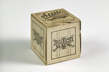'The Still' gas mantle box