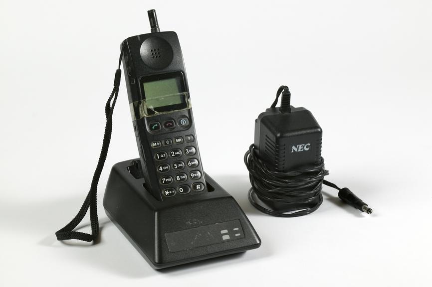 NEC携帯電話（昭和レトロ）KN- 1001 NEC携帯電話（昭和レトロ）KN- 1001