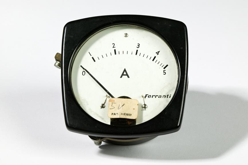 Ferranti Ltd type MINF32 ammeter
Photographed on a white