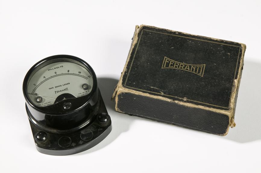 Ferranti Ltd type NS resistance box