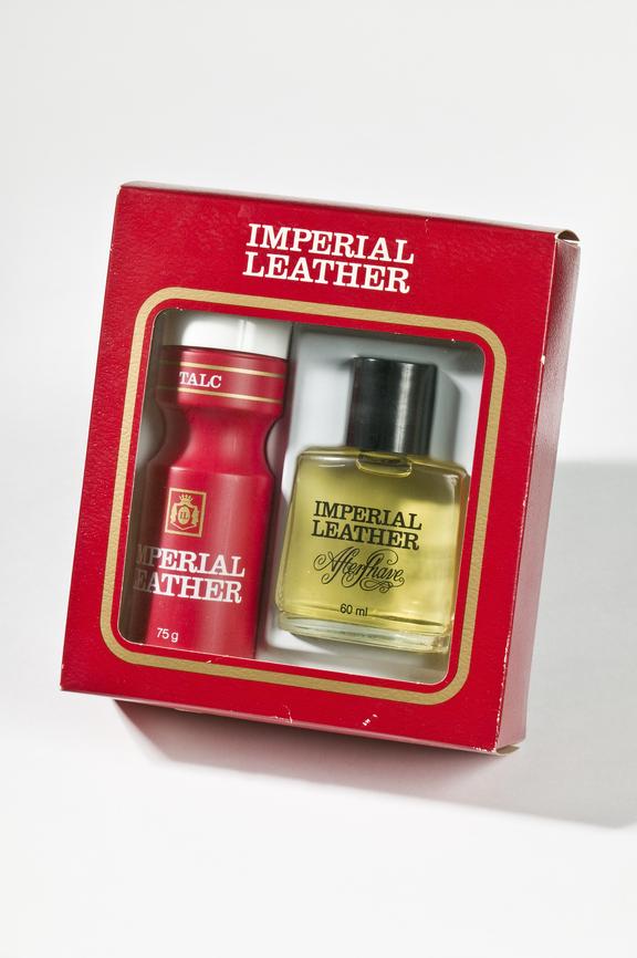 Imperial Leather gift set containing talc 75g and I.L