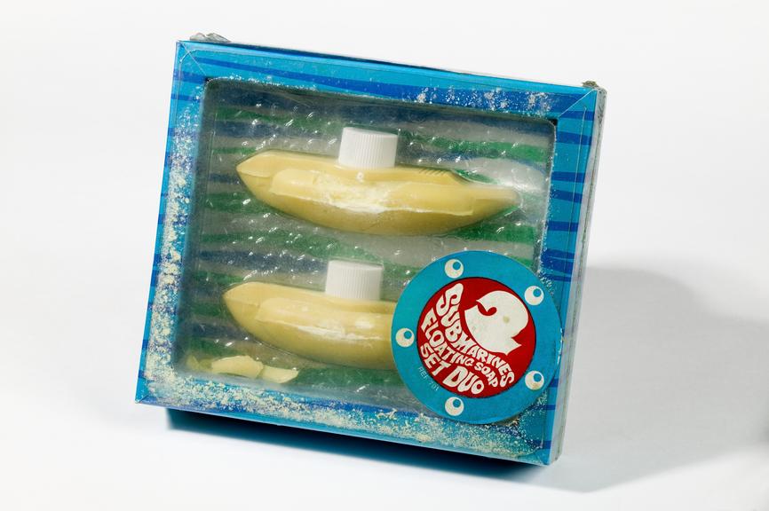 Submarines Floating Soap Set Duo
Photographed on a white