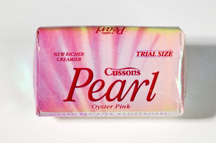 Cussons Pearl Oyster Pink soap bar