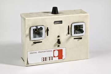 Gem 4 handset for radio control unit