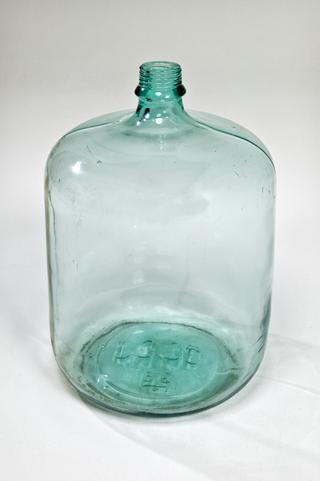 Objects, reports, brochures and advertising material from Vimto