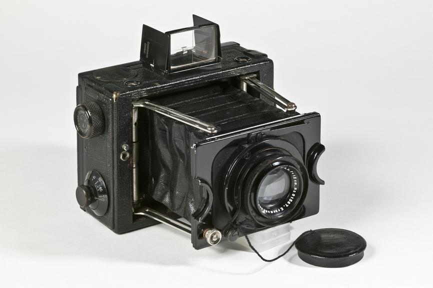 Ernemann-Werke Folding Camera