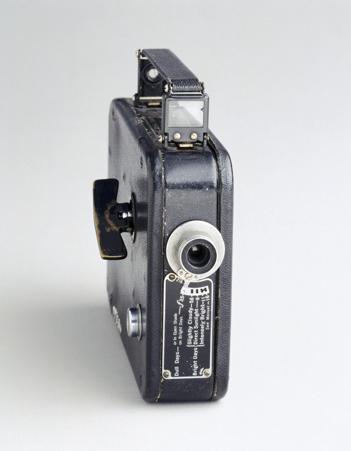 1936 Camera Cine Kodak Eight, model 20, cine camera c. 1936 | Science Museum Group ...