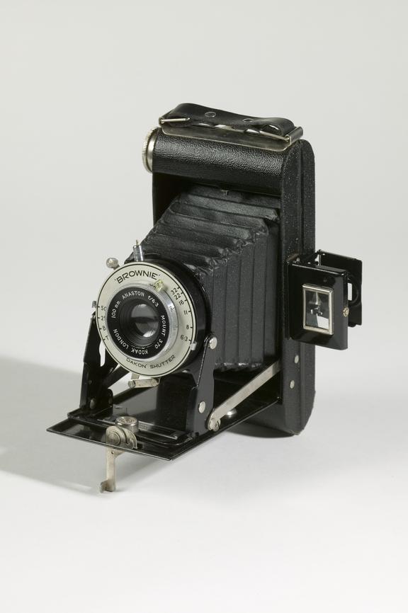 Kodak Brownie Six-20 folding roll film camera