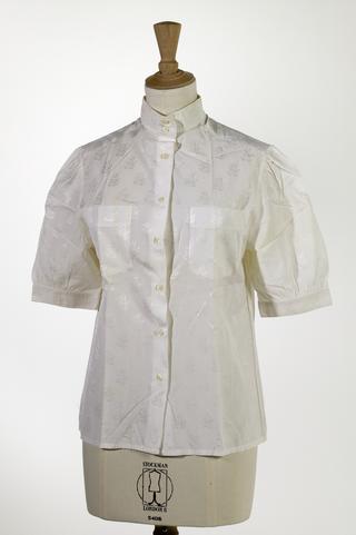 Emirate Airlines attendant's uniform, female