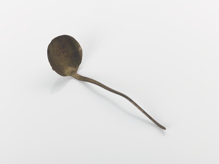 Brass snuff spoon, European, 1701-1850