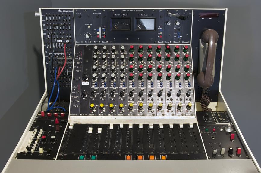 Mixing desk | Science Museum Group Collection