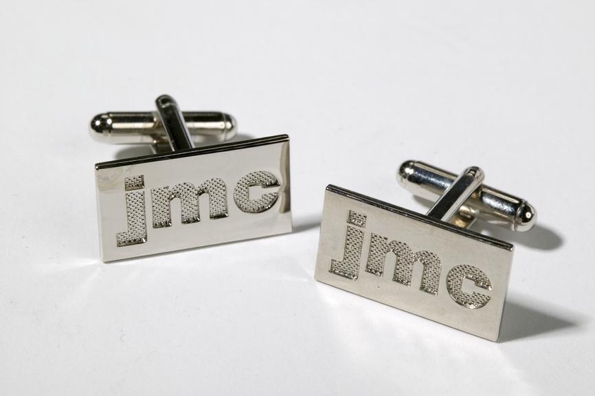 JMC Airlines male cabin crew right cuff link
