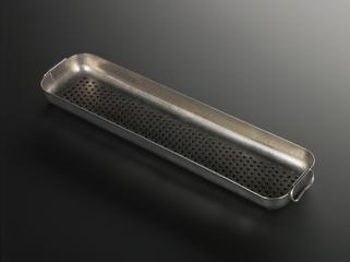 Removable tray for instruments