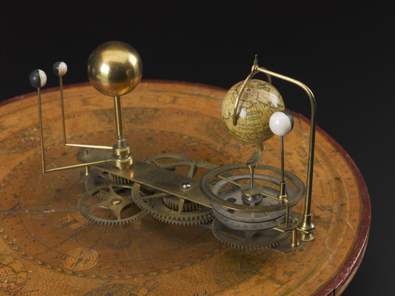 Orrery, showing four planets out to the Earth