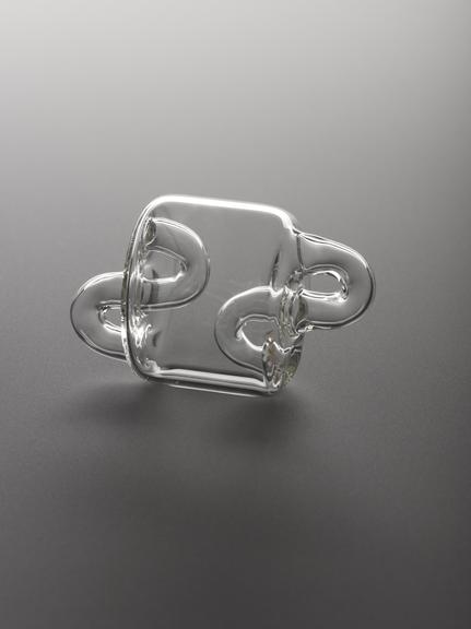 'Way-in way-out vessel' equivalent to two Klein bottles