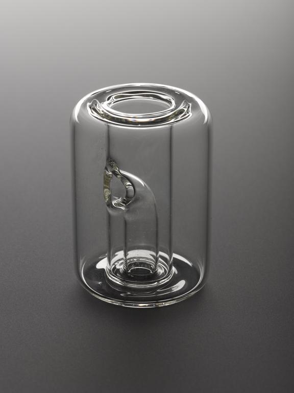 Toroid single surface vessel with the loop inside the torus
