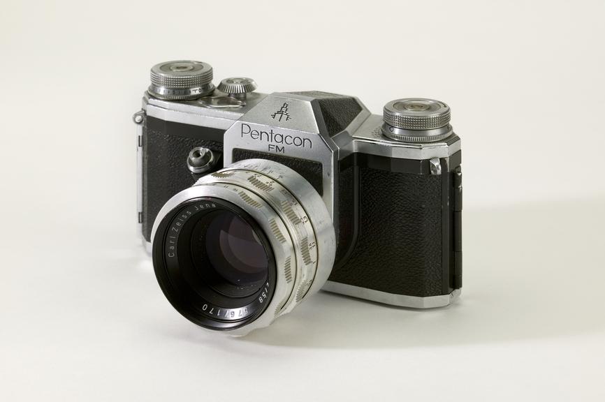Pentacon FM 35mm Camera | Science Museum Group Collection