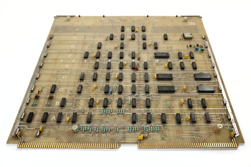 Mini Computer Nova Nova 3/12 minicomputer | Science Museum Group Collection