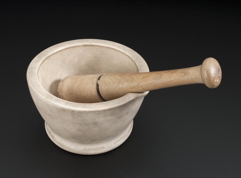 Mortar of ceramic material stamped Wedgwood and 4inch pestle Science
