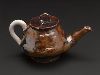 Solid teapot