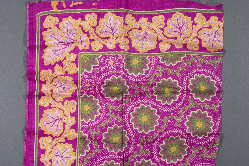 Specimen of cloth dyed with Perkin dye