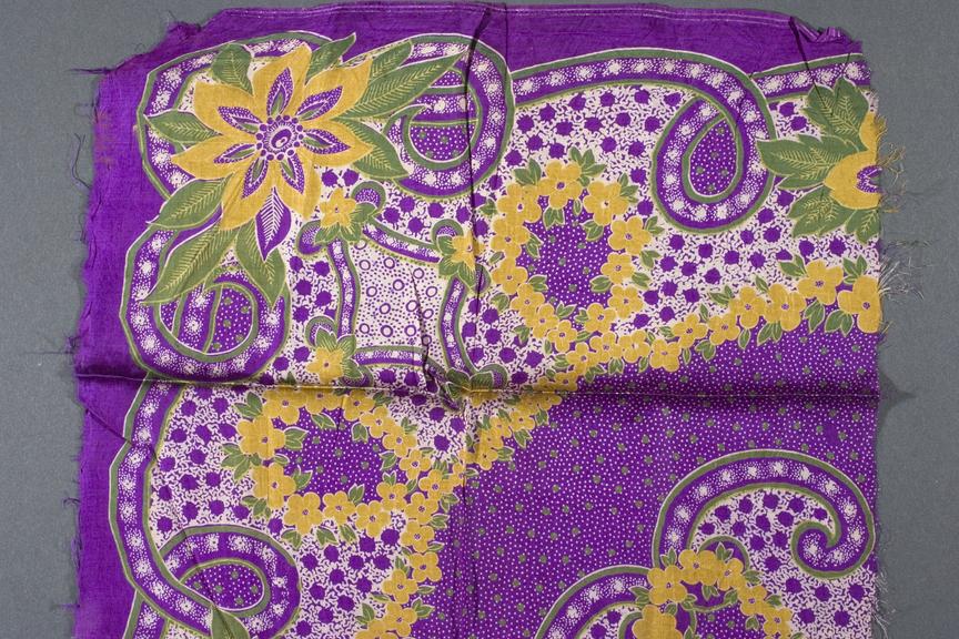 Specimen of cloth dyed with Perkin dye