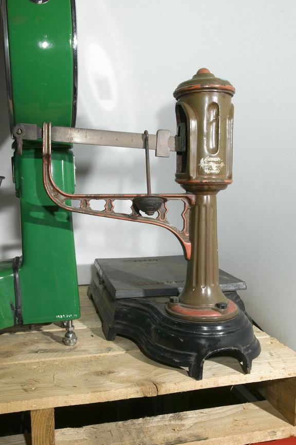 Platform scale, made by S. Dennison & Son Ltd, Leeds