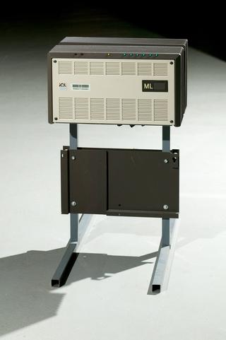 Macrolan switch unit for S3L mainframe computer