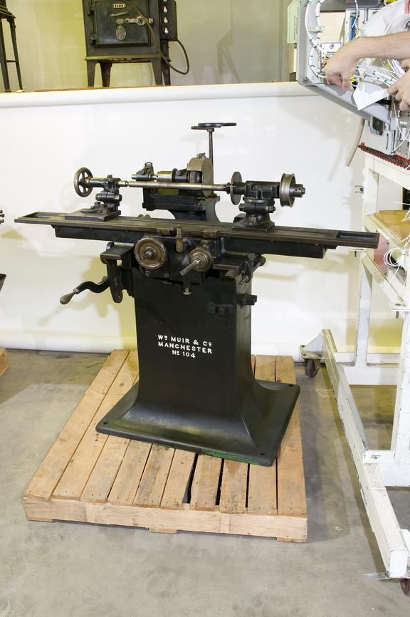 Grinding machine, made by William Muir & Co., Manchester