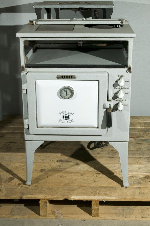 Electric cooker made by the English Electric Co. Ltd, Bradford