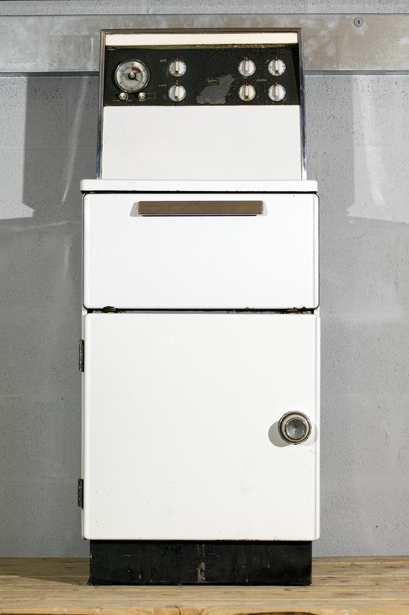 Electric cooker made by Belling & Co